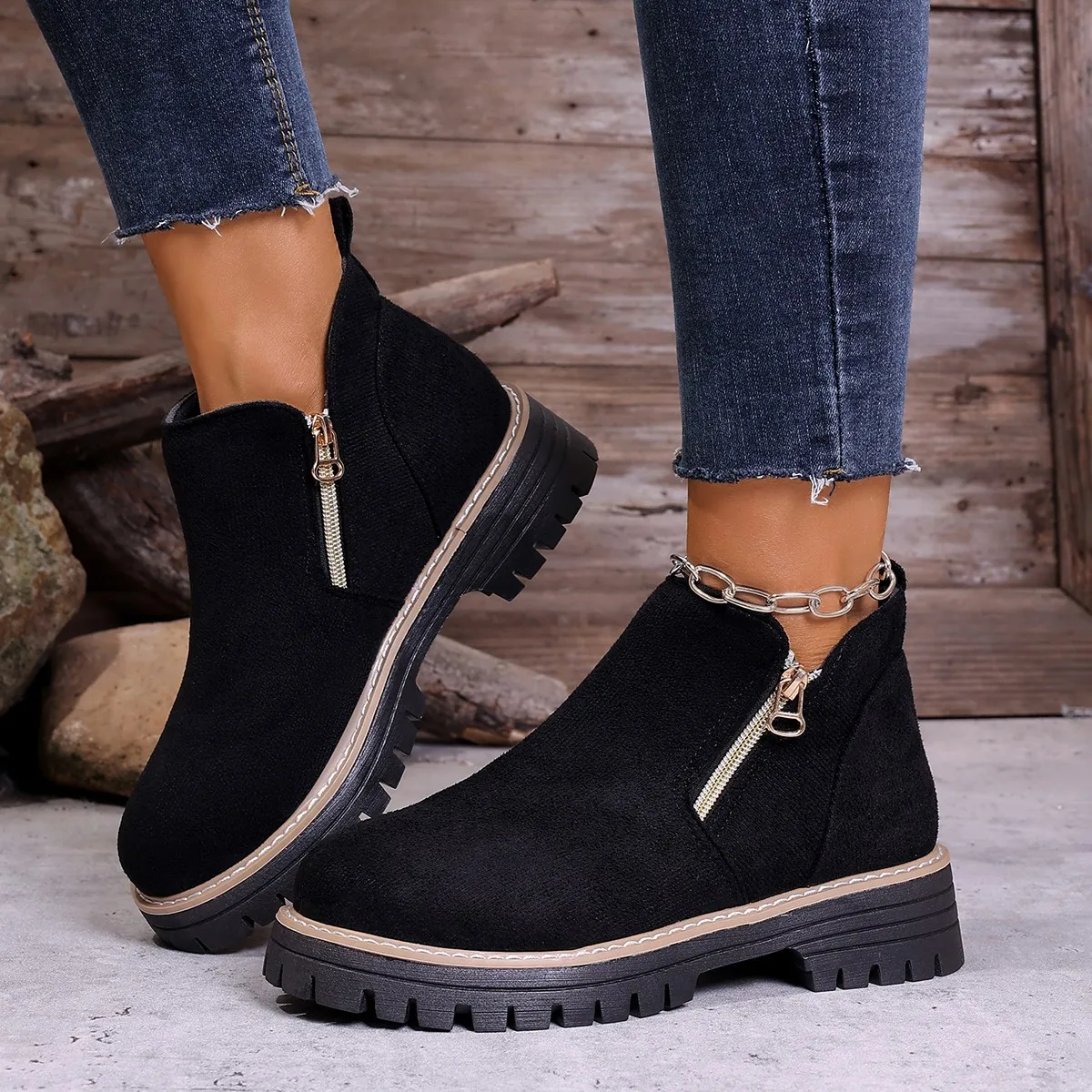 

2025 Autumn New Retro Design Casual Zipper Short Boots for Women Comfortable Versatile Non Slip Fashion Thick Soled Ankle Boots