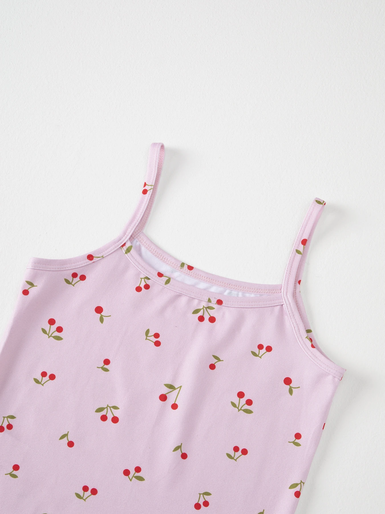 4-teiliges Set süßer und niedlicher bedruckter Camisole-Westen für Mädchen für alle Jahreszeiten, bequeme Unterweste, ärmelloses Oberteil für Kinder. – Detail 16