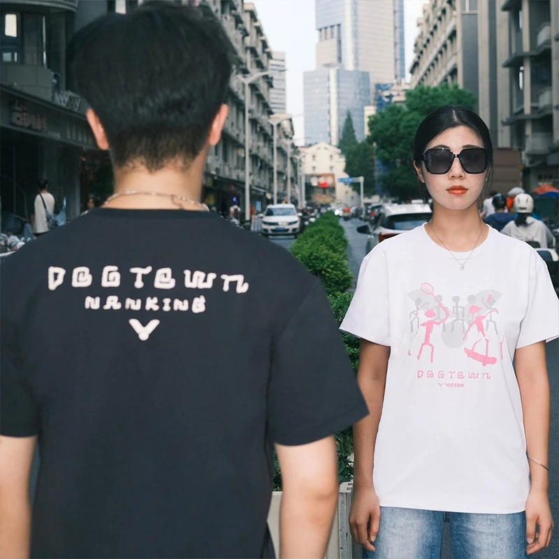 Victor バドミントン ユニフォーム DOG TOWN ドッグタウン ジョイント Tシャツ 速乾性 通気性 半袖 レジャー スポーツ 夏
