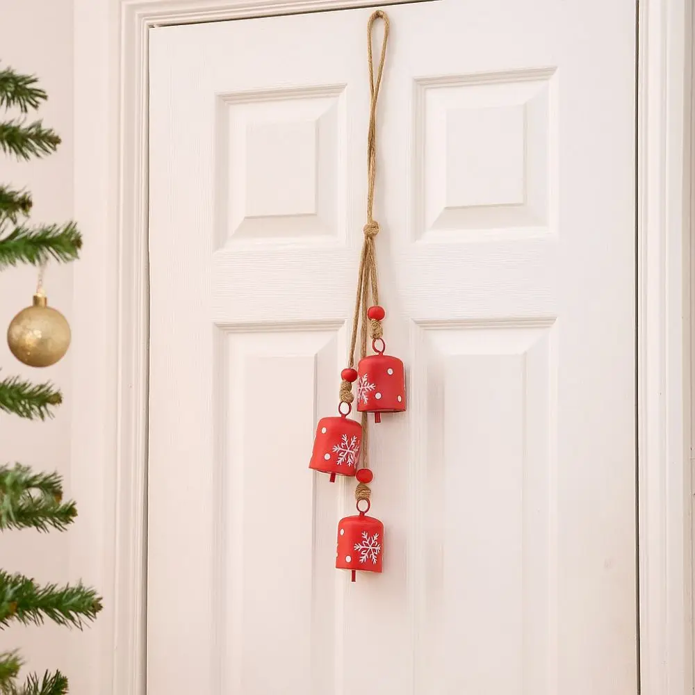 خمر شجرة عيد الميلاد أجراس سلسلة ندفة الثلج DIY سحر جدار معلق أجراس الحديد الفن الإبداعية أجراس قلادة السنة الجديدة