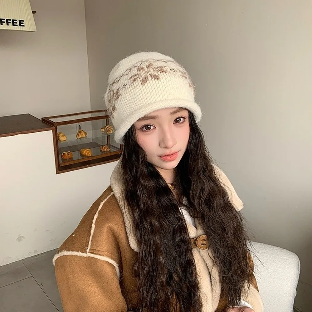 Polyester Slouchy Beanie Hat Ear Protection Earflap Winter Beanie Hat Warm 56cm To 58cm Snowflake Pattern Hat For Big Head