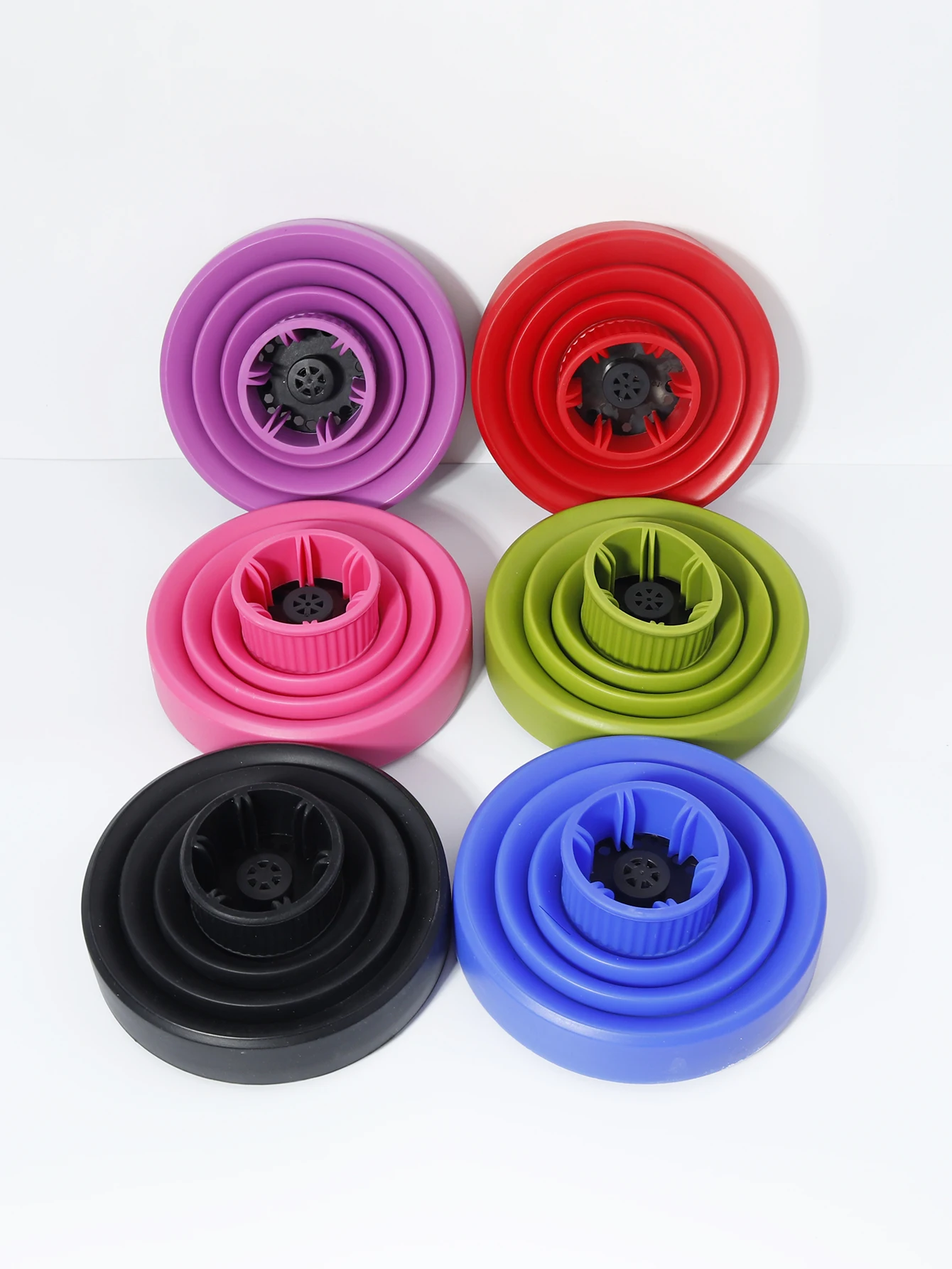 1 silicone hair dryer cap, suitable for hair dryers with an outer diameter of 3.5 cm to 5 cm, used for styling and curling hair