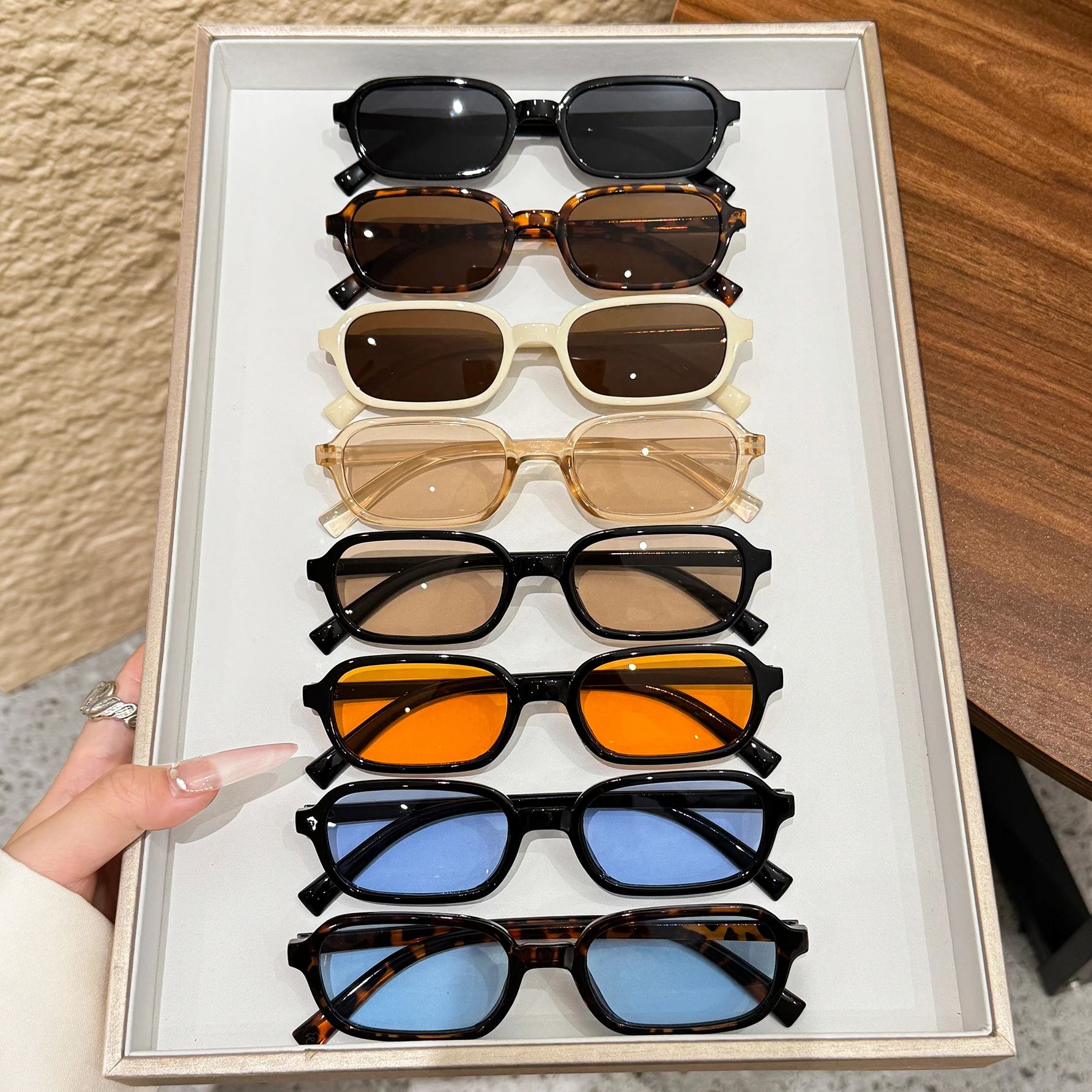 conjunto-de-8-Oculos-de-sol-estilo-retro-europeu-e-americano-para-homens-e-mulheres-elegantes-e-versateis-para-o-verao