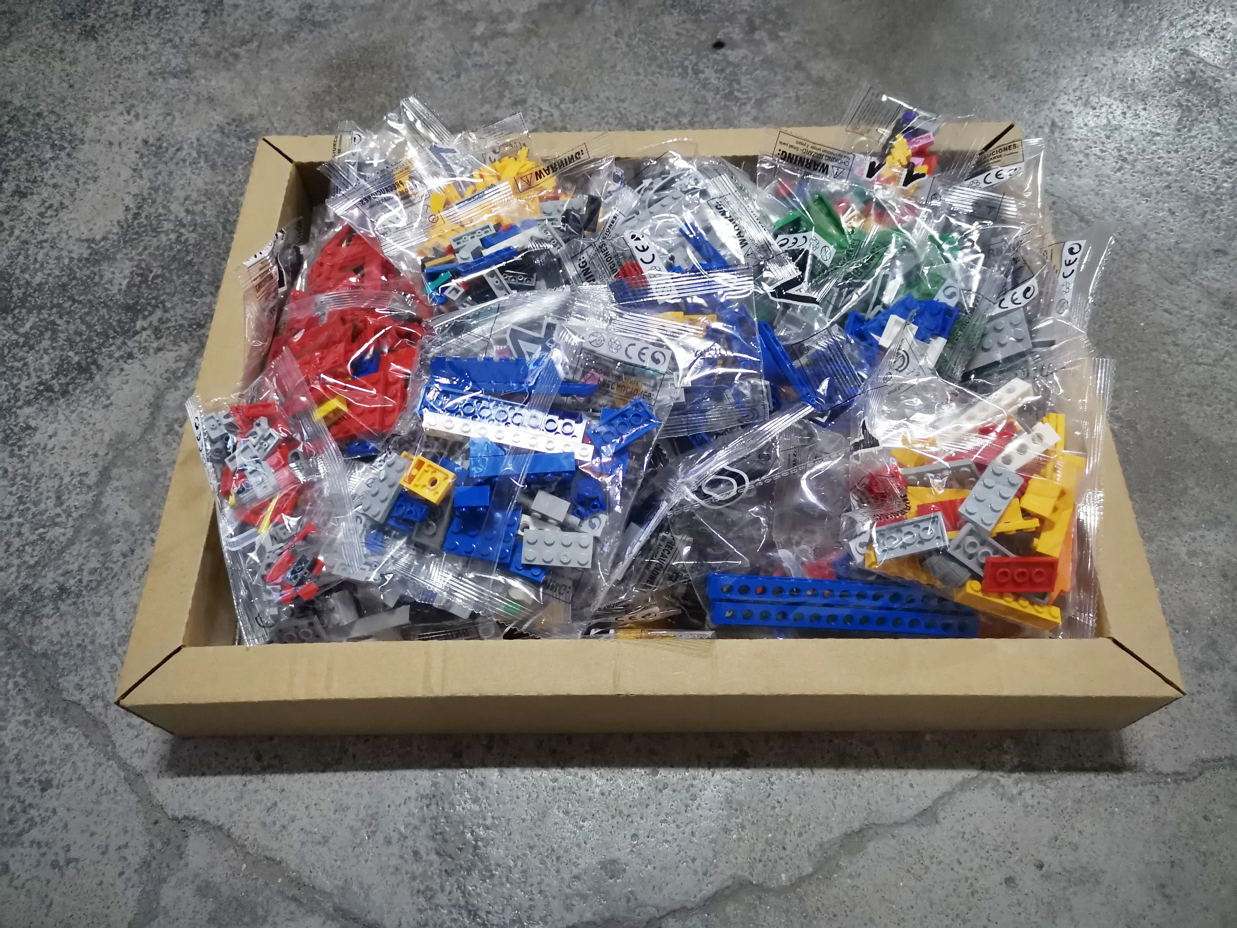 2334Pcs Voltron Defender of The Universe Building Block Display Bricks Toys Birthday Christmas Gift Decompression toy robot