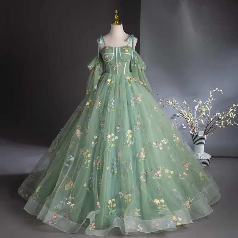 Customizable Simple Elegant Candy Color Spaghetti Strap  Sleeve Floral Lace Ball Gown Green Quinceanera Gowns