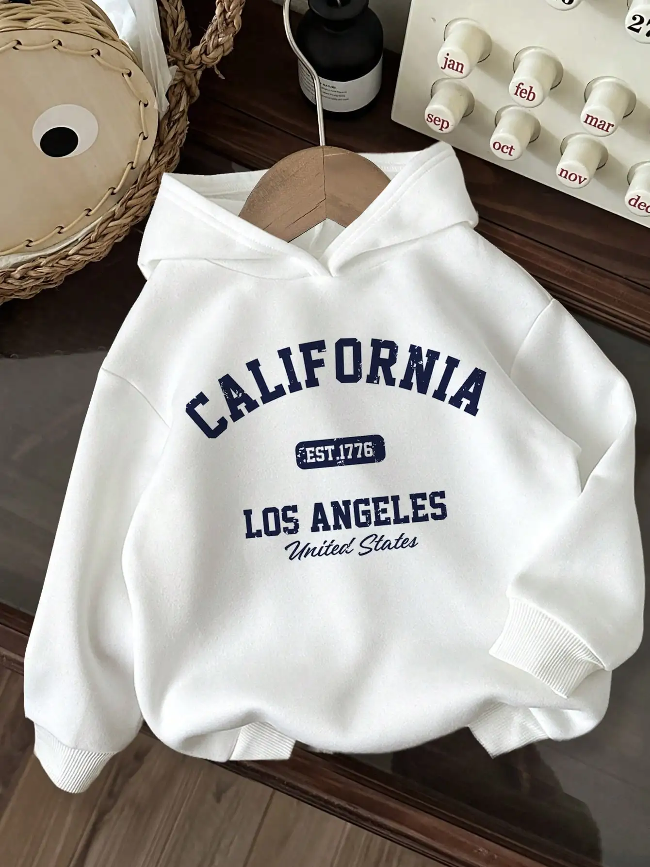 

White Casual Hoodie with Arch Print for Kids, Soft Thickened Sweatshirt for Autumn Winter