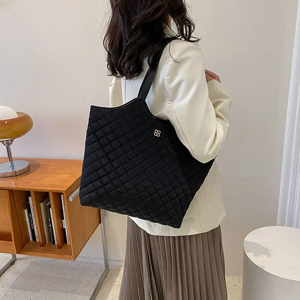 Women Girls Large Capacity Shoulder Bags Female Totes Underarm Bags Casual Shopping Quilted Handbags