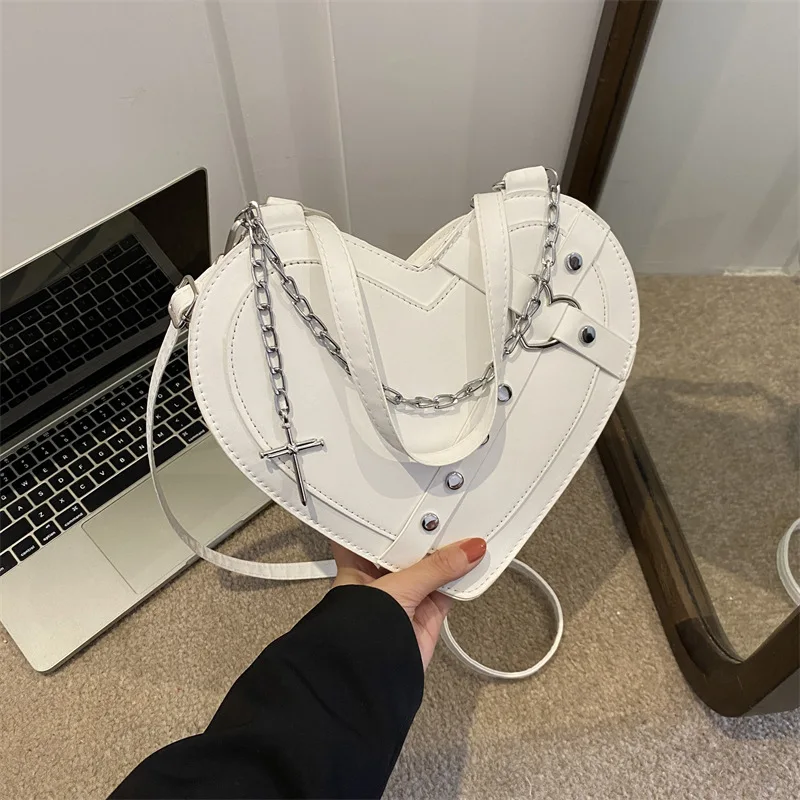 Korean Version of Cute Niche Design Foreign Style Bag Women\'s  2023 Winter New Trend Love Bag Single Shoulder Oblique Span Bag