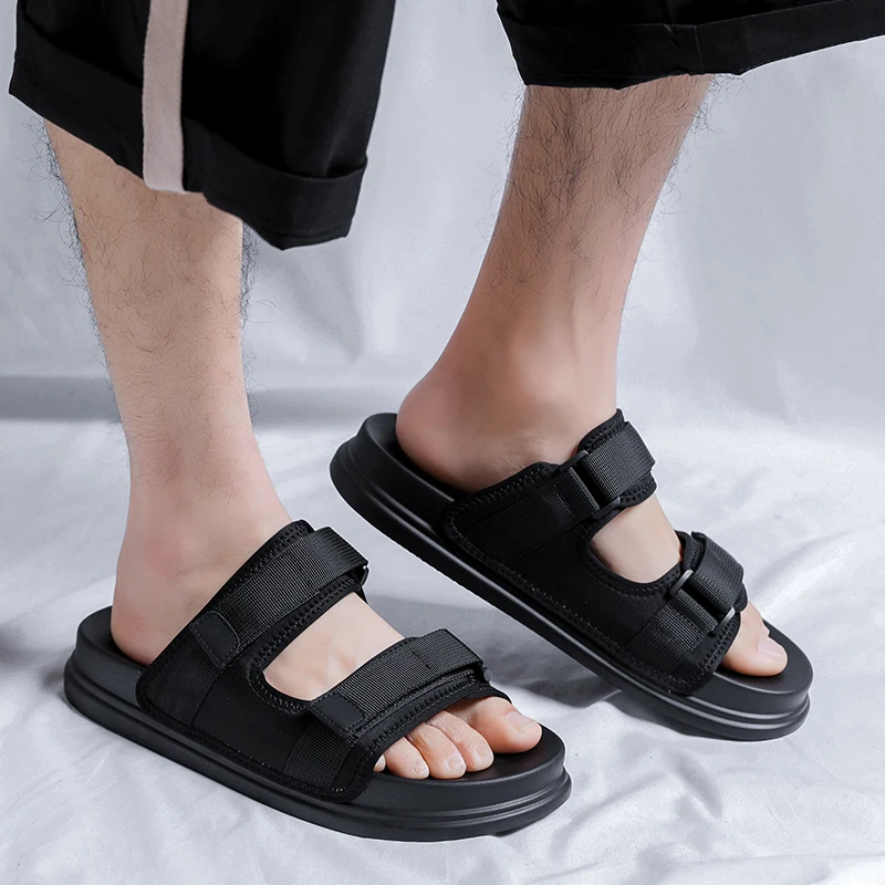 Summer Men\'s sports sandals Outdoor beach sandals Mesh rubber sole soft anti slip sandals High quality black mens Roman sandals