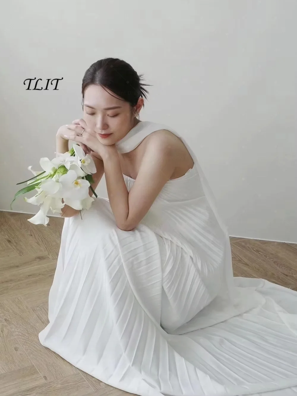 TLIT Customized Elegant Spaghetti Straps Bridal Gown A Line Fold Korea Wedding Dress  Sleeveless Korea Wedding Dress Photo Shoot