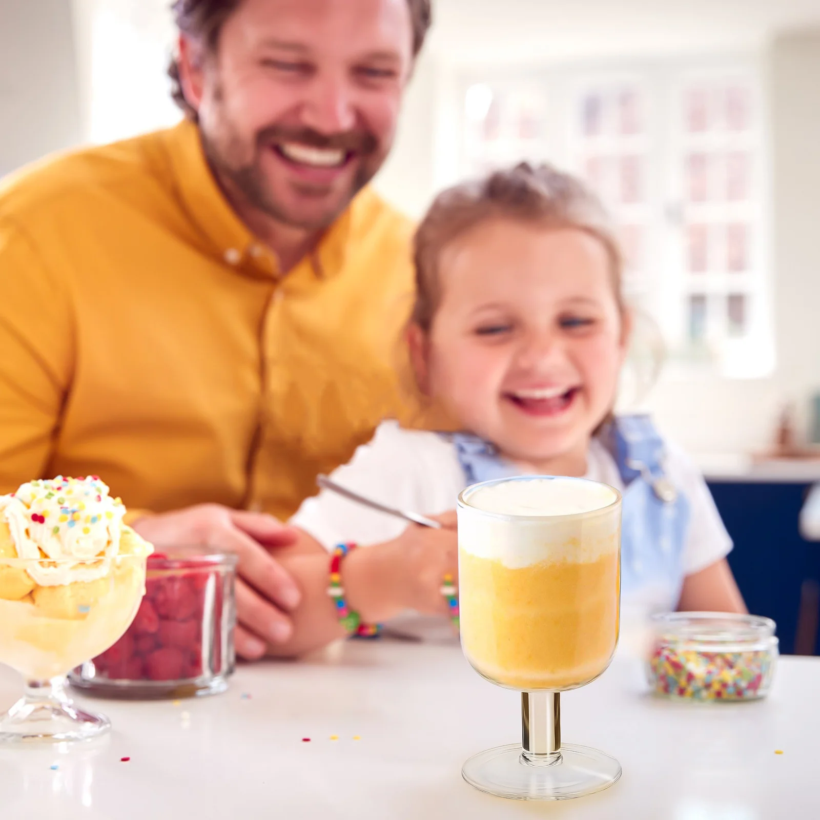 

Water Goblet Vintage Glassware Footed Ice Cream Sundae Cup Large Capacity 300ml Decorative Goblet Wedding Water Goblets