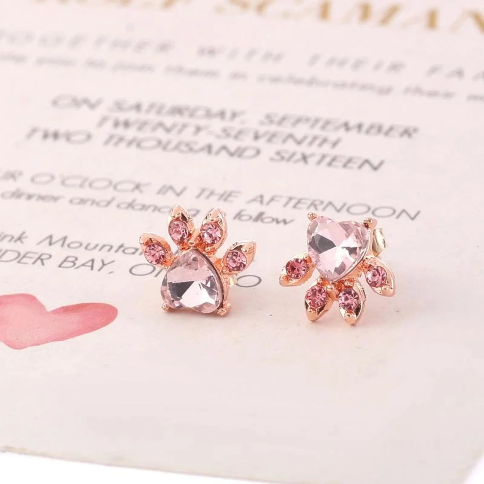 1 Pair Pink Crystal Cat Claws Earrings Rhinestone Plated Shine Diamond Earrings Jewelry for Ladies Wedding Parties