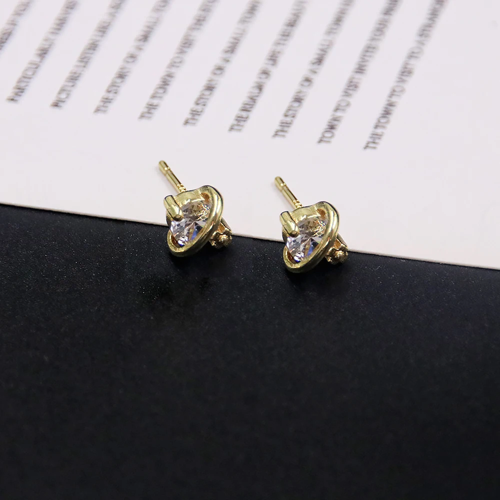 أنيمي أوساكي نانا تأثيري أقراط موضة كريستال زحل شكل الأذن ترصيع للنساء الرجال الشرير مجوهرات الحفلات الدعامة عاشق هدية