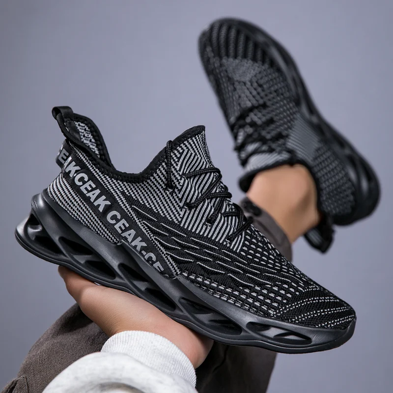 

Lightweight Running Shoes Men Breathable Mesh Sneakers Non Slip Gym Training Shoes Walking Comfort Casual Footwear zapatillas
