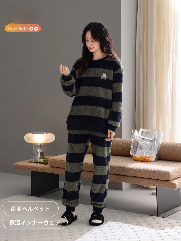 thickened-coral-fleece-sleepwear-women's-winter-home-clothes-set-long-sleeve-round-neck-soft-polyester-for-autumn-and-winter