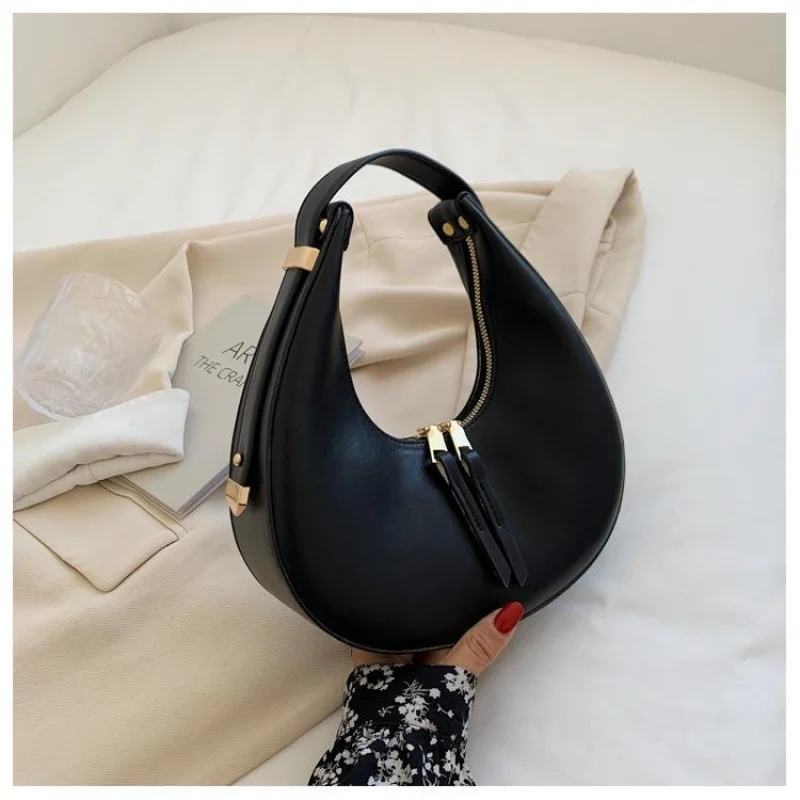 

Luxury PU Leather Women's Shoulder Bag with Adjustable Strap Fashionable Solid Color Half-Moon Hobo Bag