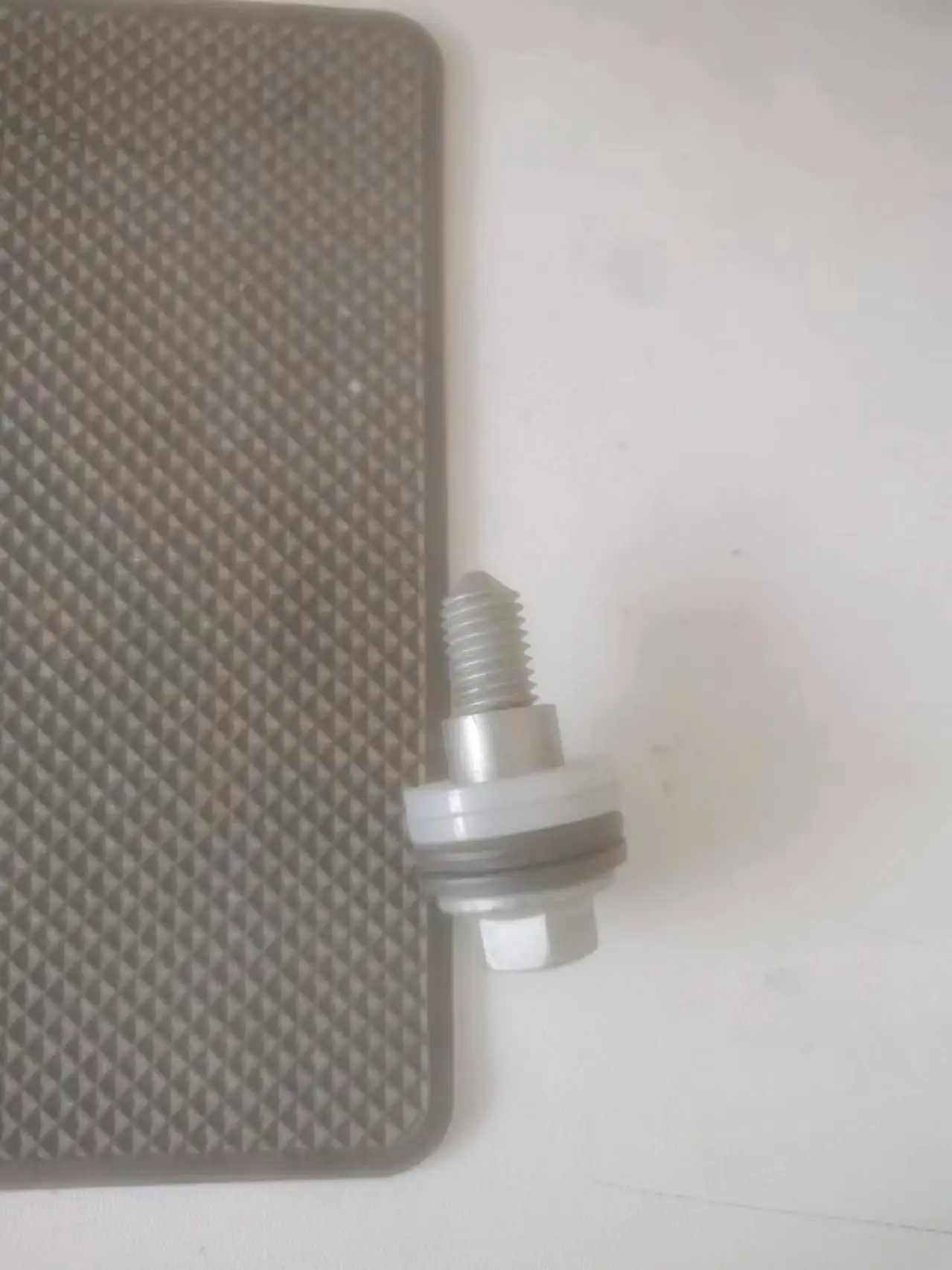 

Для Great Wall Wingle 5, винт задней двери пикапа, шарнирный болт с большой гайкой