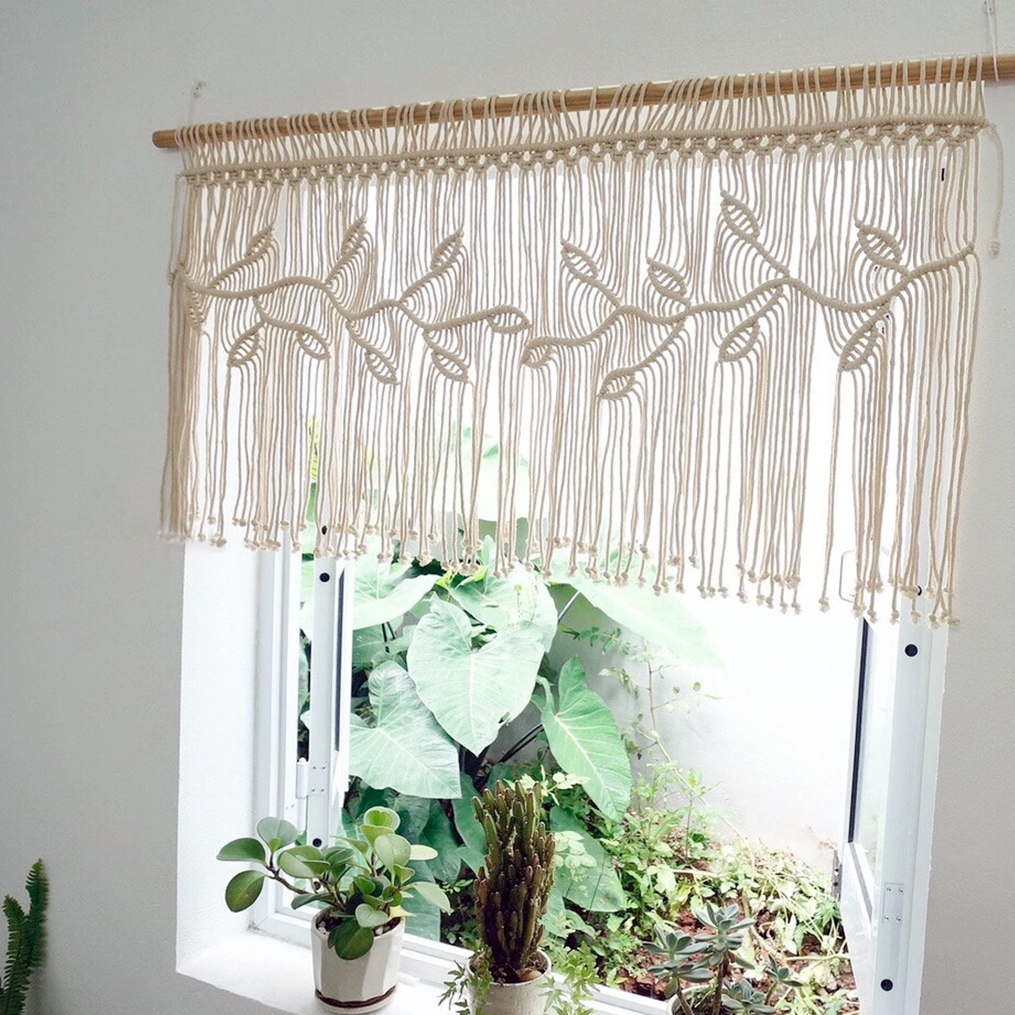 Hand-made Macrame Leaf Patter Curtain Tapestry Bohemia Hanging Window Door Tassel Curtain Wall HangingTapestry Room Decoration