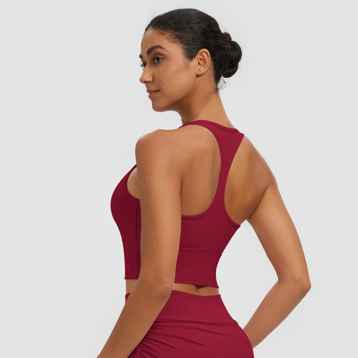 Schnell trocknendes, sexy Yoga-Top in I-Form, stoßdämpfendes Lauf-Yoga-Oberteil mit Brustpolster, einfarbiges Sommer-Fitness-Oberteil für das Training. – Detail 6