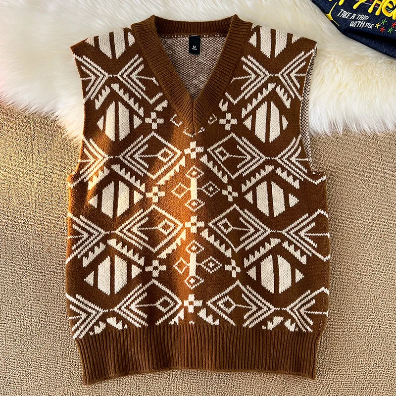 Fashion College Style Sweater Vest Men\'s V-neck Japanese Retro Knitted Sweater Daily Sleeveless Simple Jacquard Design