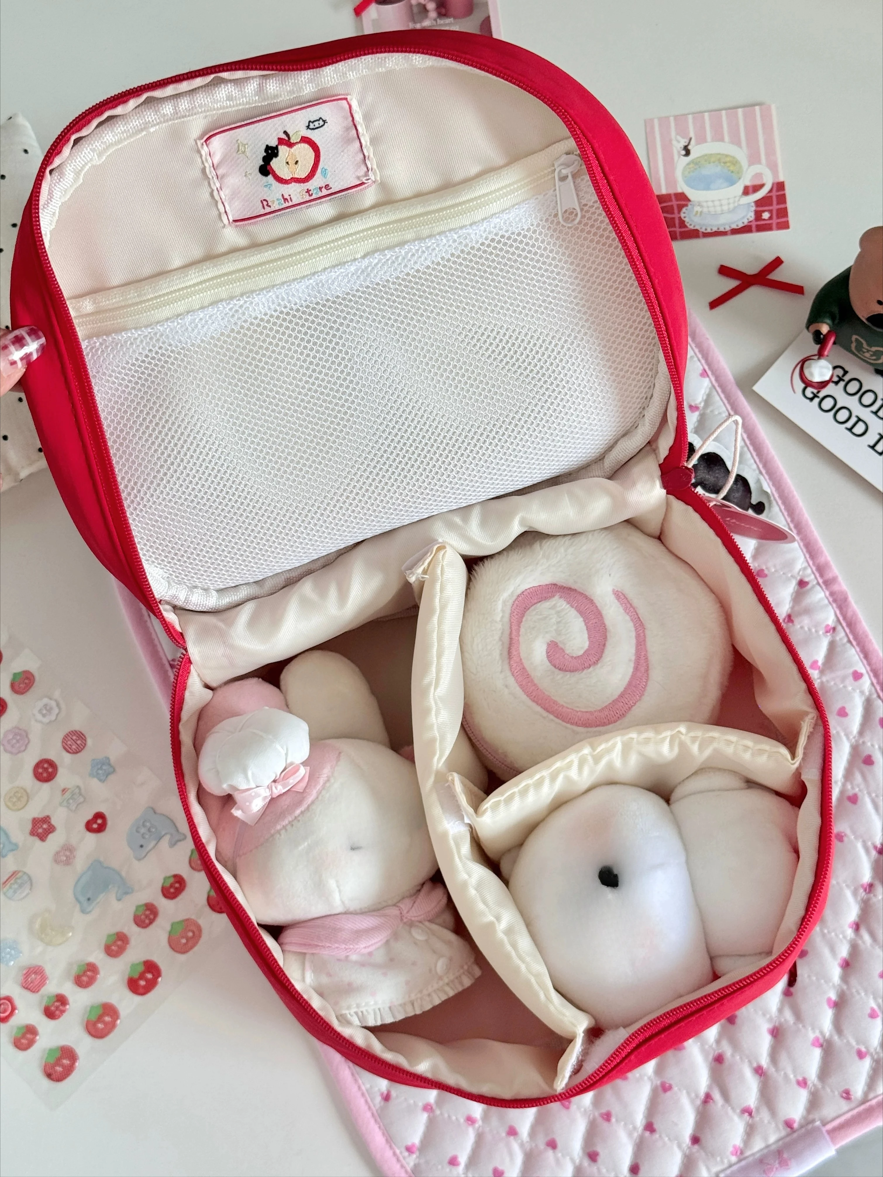 Original Sweet and Cute Red Apple Cosmetic Bag Storage Bags Large Capacity Portable Camera Bag Portable Toilet Bags for Women