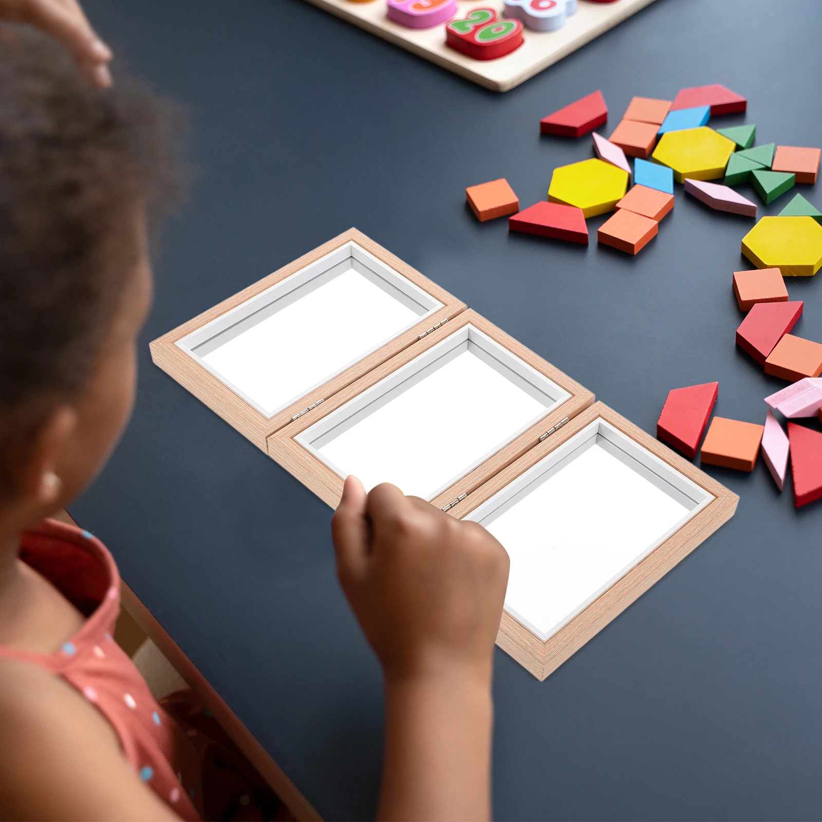 مرآة مونتيسوري للأطفال الصغار قابلة للطي وغير قابلة للكسر على الحائط، مرآة أطفال قابلة للتركيب على الحائط، الاستكشاف الحسي، الوعي الذاتي في وقت مبكر