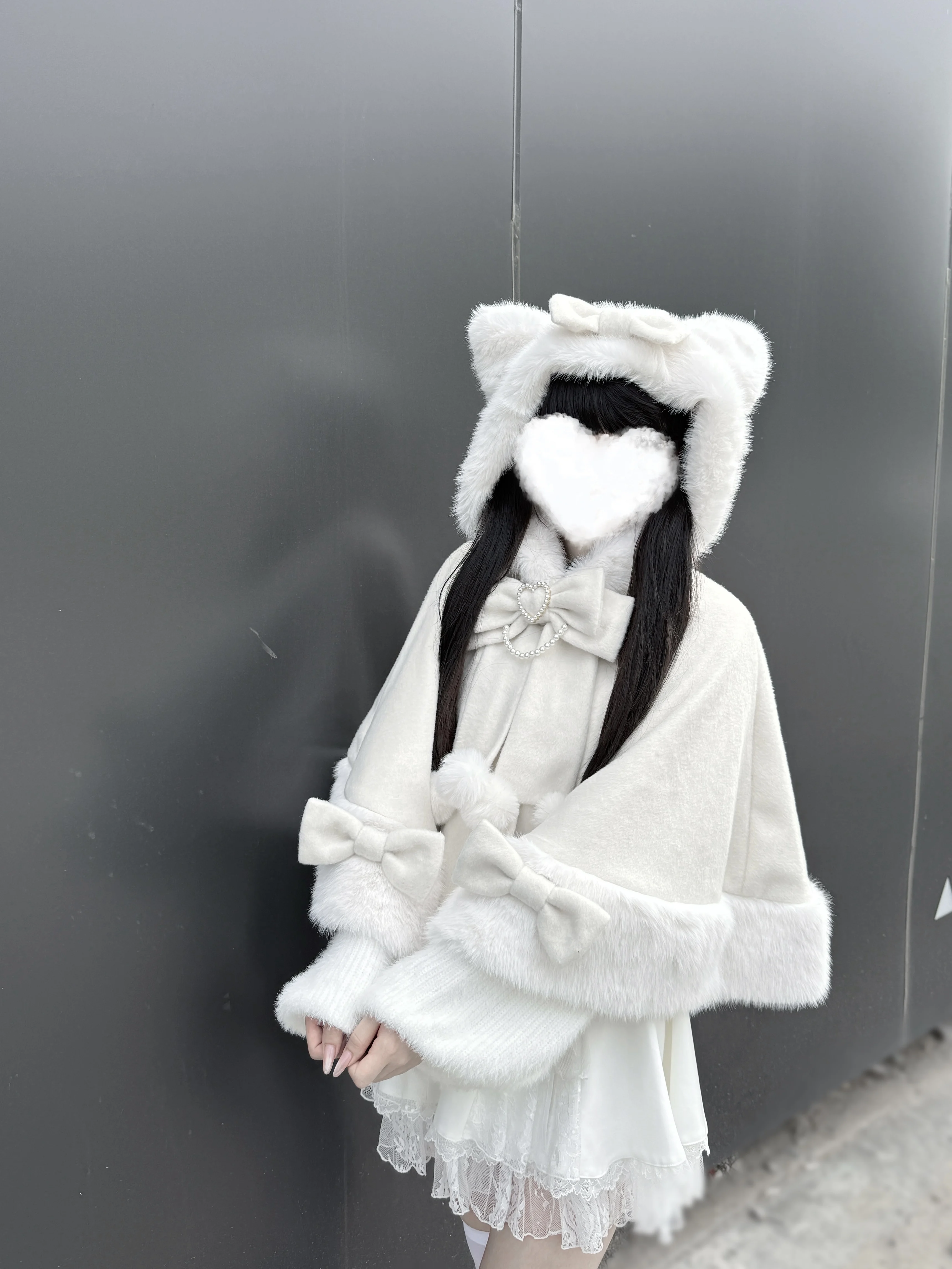 Subculture Mass-Produced Mine Black Hooded Cloak Winter New Girls Sweet Cool Cute Bow Short Jacket Y2K Plush Thickened Ponchos