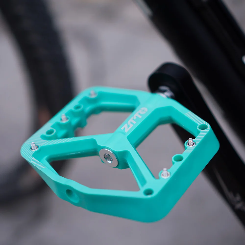 

ZTTO Сверхлегкая плоская педаль с герметичными подшипниками XC AM MTB BMX Велосипедная противоскользящая большая педаль 303g DU Втулка Нейлоновые педали 9/16"