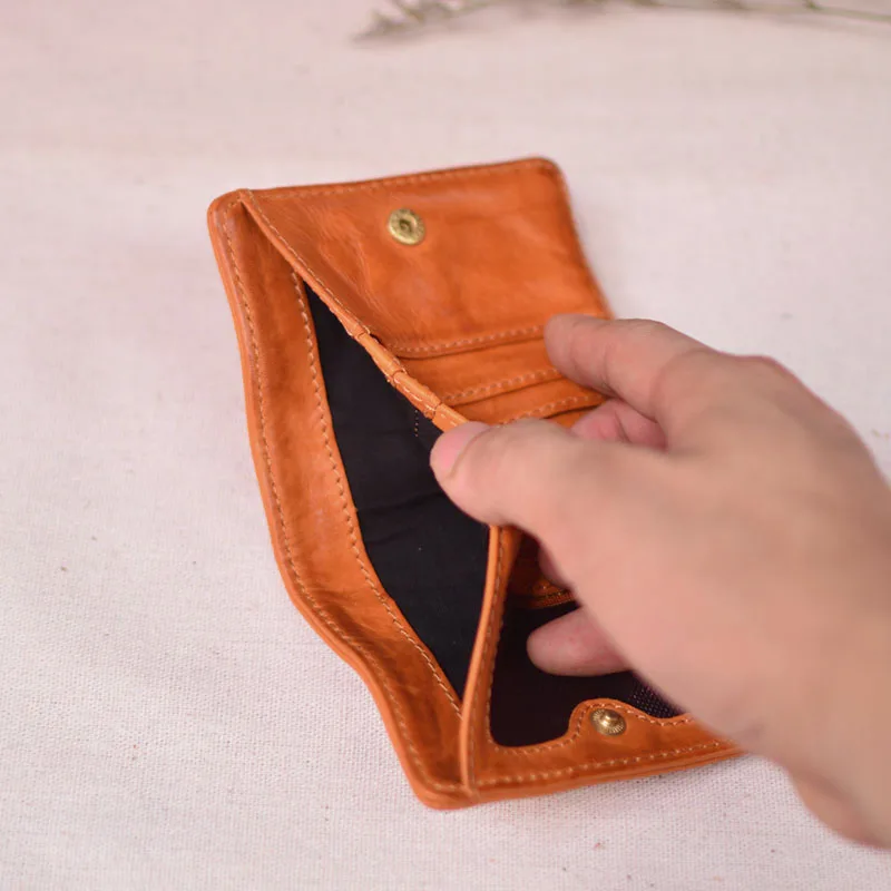 AETOO Leather soft cowhide art-art vintage multi-card fold design neutral wind big banknote bit photo bit coin wallet