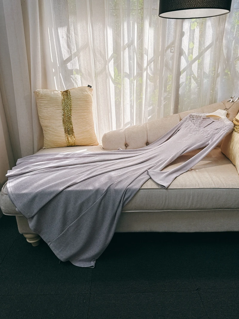 

Элегантное кружевное платье с V-образным вырезом, вязаное, с длинными рукавами, приталенное, А-силуэт, миди, из мягкой полиэстеровой смеси, для гостей на свадьбу