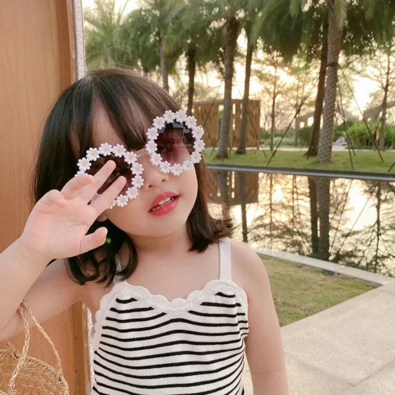 Hipster Kids Sunflower Glasses Sunglasses Girls Cute Flower Sunglasses Out of Spring Outing Sunshade Glasses 1-6 Years Old