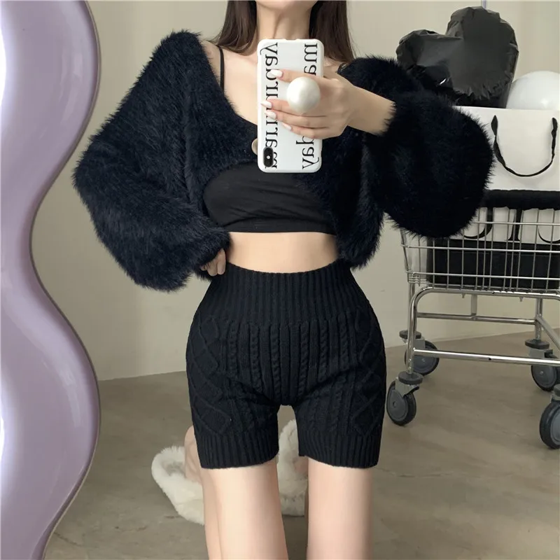 2023 Knitted Warm Safety Short Women Autumn Skinny Bottoming Shorts Woman Winter High Waist Hip Lifting Anti-glare Shorts