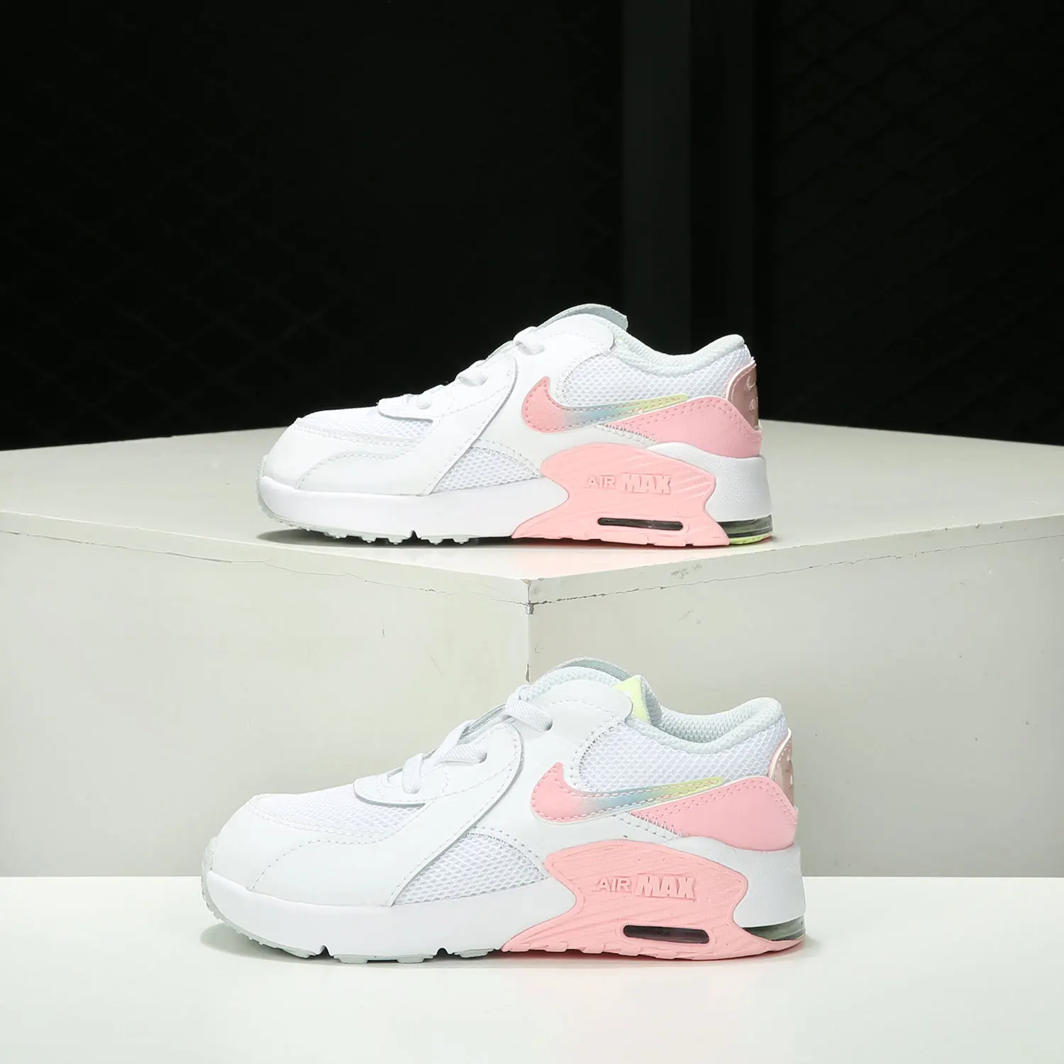 

Оригинальная детская спортивная обувь Nike нового сезона с дышащей и мягкой воздушной подушкой CW5830-100