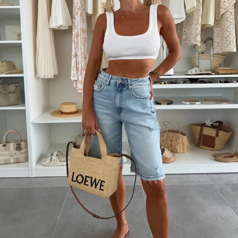 شورت جينز نسائي صيفي جديد على طراز الشارع الأمريكي للترفيه الحضري فضفاض بفتحة مغسولة