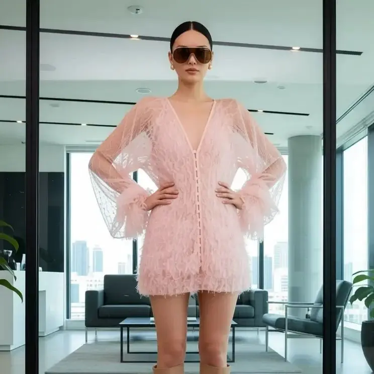 فستان أنيق وردي على شكل حرف V مع أزرار لؤلؤية وأكمام بالون وطبقة من الدانتيل لقضاء العطلات الفرنسية الجنوبية على الطراز الصيني الجديد #1