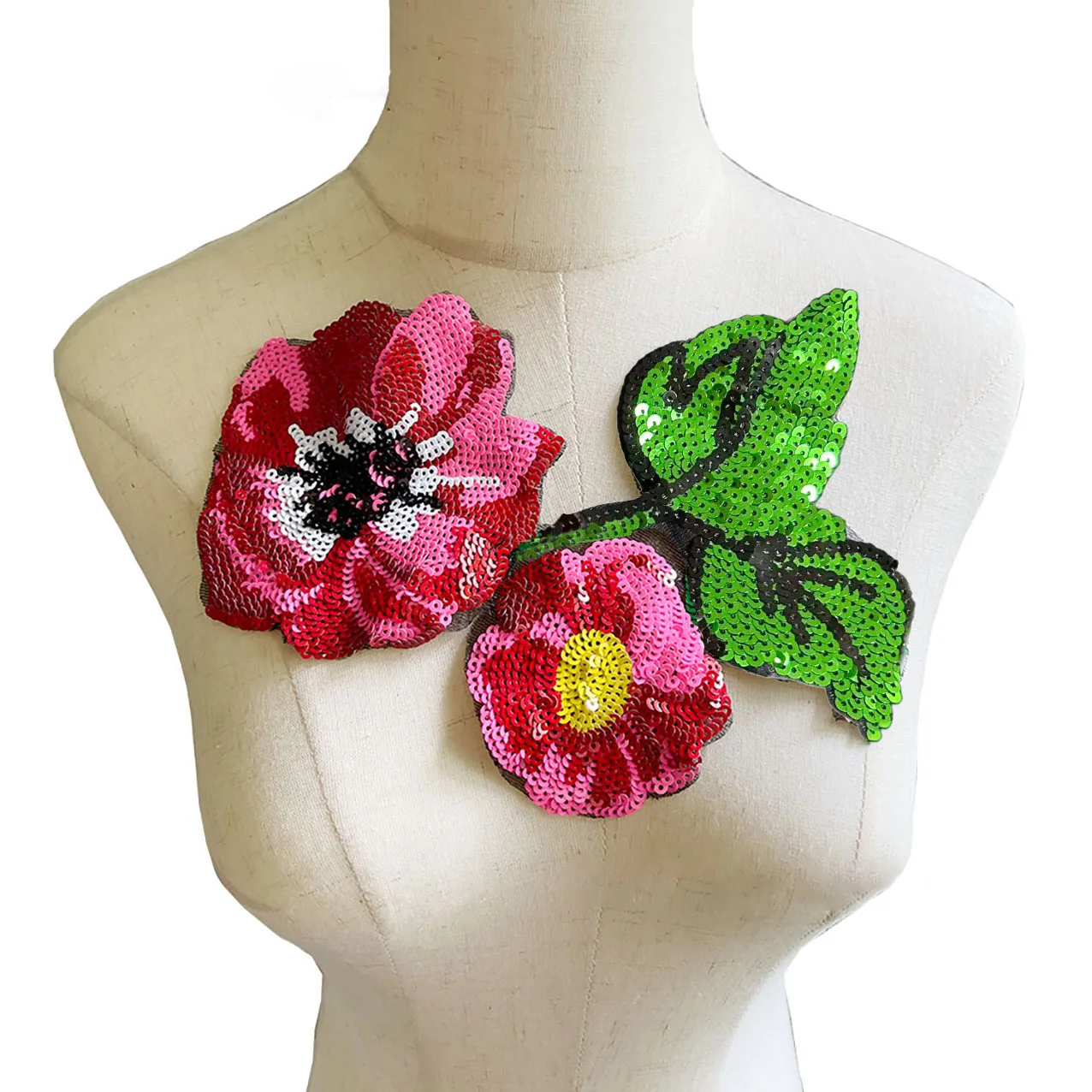 One Piece Red Morning Glory Pailletten-Stickerei-Patch, modische kreative Kleidung, Taschen, Blumendekor, zum Aufbügeln, zum Selbermachen