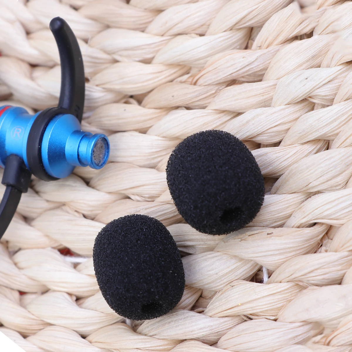 

15 Pcs Microphone Sponge Cover Black High Density Foam Windscreen Small Size Anti Wind Noise Lavalier Lapel Mic Accessories
