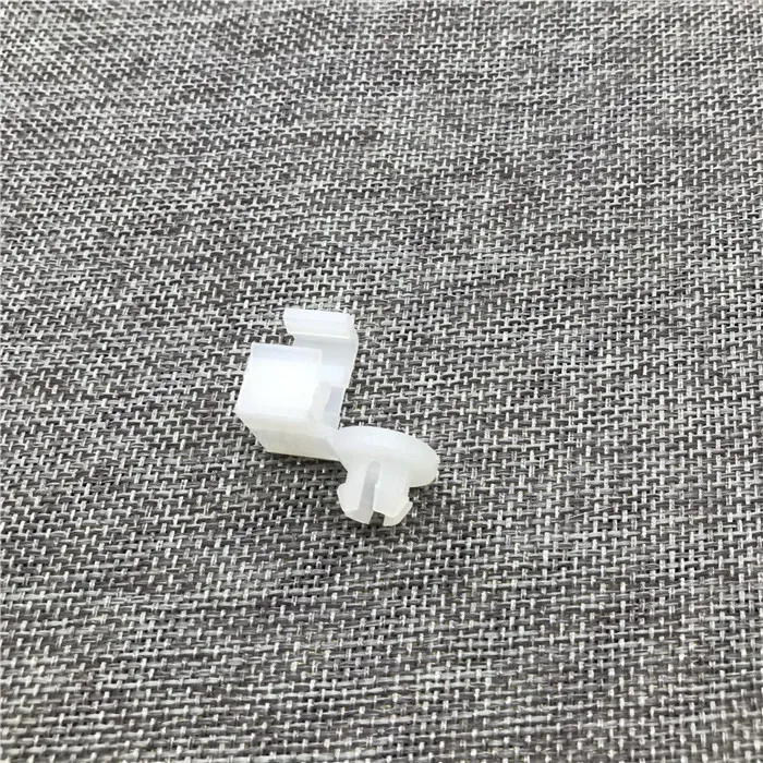 1pc for  Alto Qiyue front canopy support rod buckle