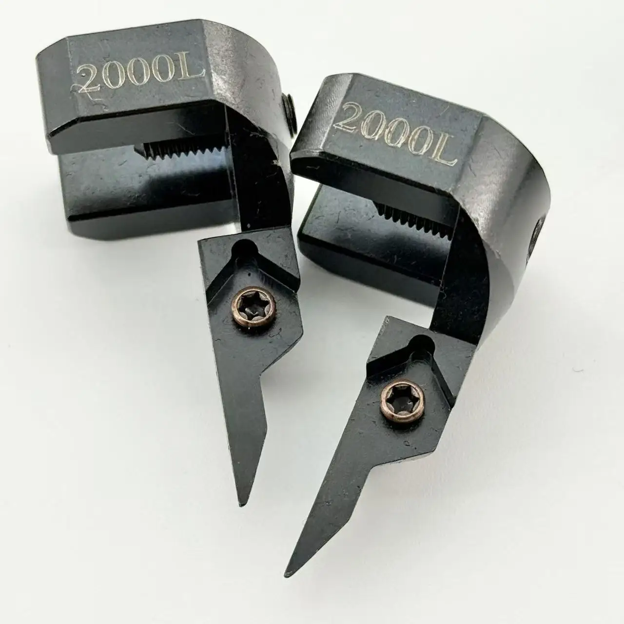 

9.52MM Thickness 2000L Cutting Bit Holder for LDXY A2 Valve Seat Carbide Long Tail Valve Inserts Gas Valve Milling Equipment