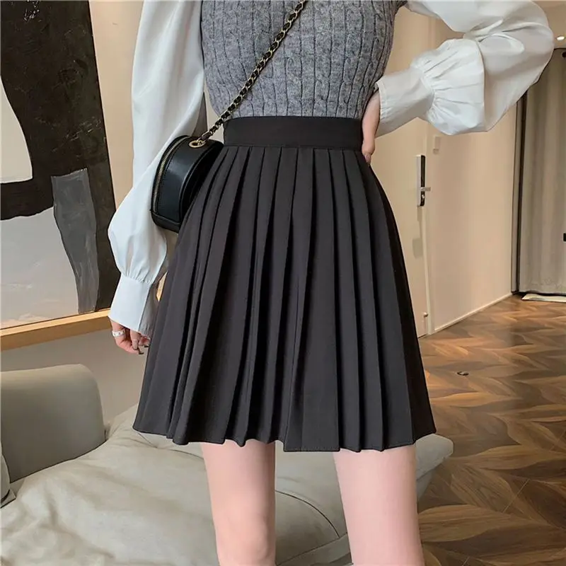 Pleated skirts han edition 2021 new female autumn A word show thin ins tall waist super joker package buttocks short skirt Y2K