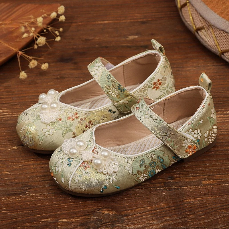 2025 New Kids Hanfu Shoes Sweet Embroidery Girl Princess Performance Shoes Traditional Ancient Style Children Causal Cloth Shoes