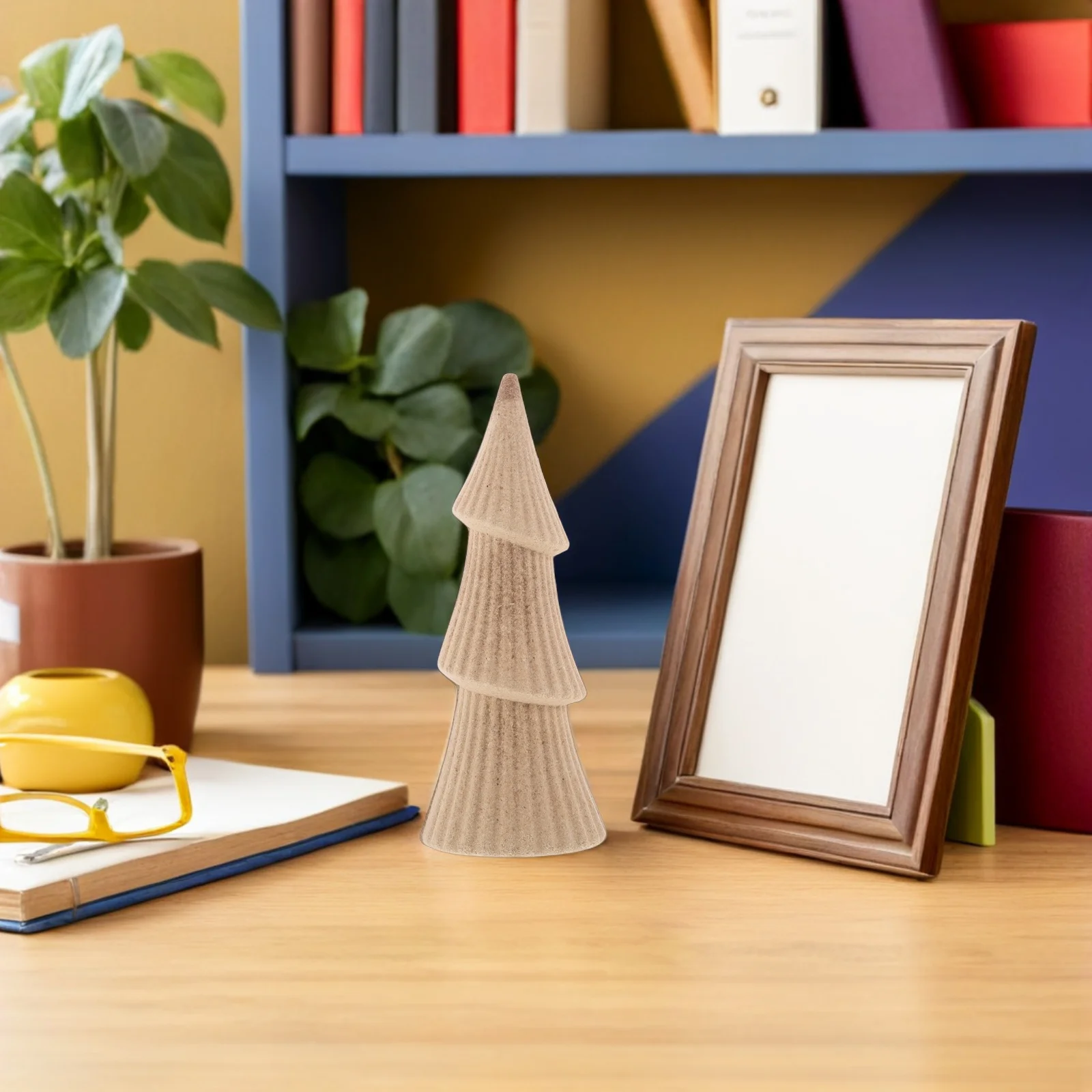 

4Pcs Unfinished Wooden Christmas Trees Natural DIY Craft Kits for Tabletop Ornaments Holiday Decor Wooden Christmas Tree