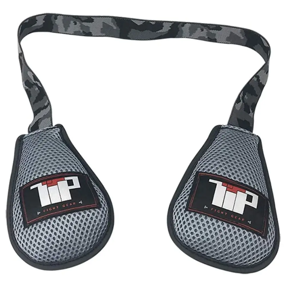 

1 Pair of Deodorization Boxing Gloves Deodorant Bag Dehumidification Keep Dry Boxing Gloves Cleaning Bag Polyester Cleaning