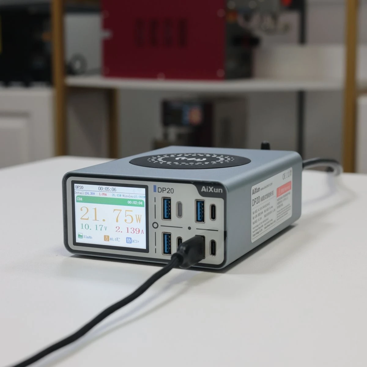 

Заводская поставка Aixun Innovative DP20 Desktop Smart Fast Charger для Apple Android PD QC Беспроводная зарядка