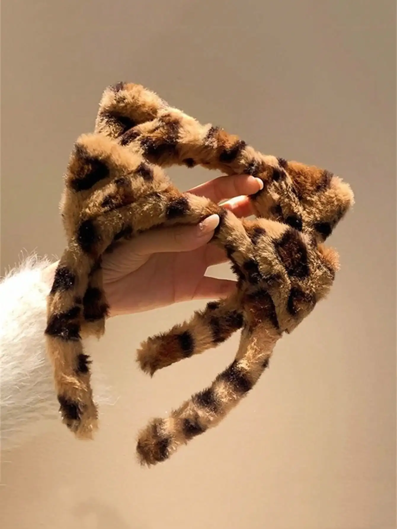 1/2 Stück Kunstfell-Kopfbedeckung, Leopardenmuster, Haarschmuck, Haarband, waschendes Gesicht, Plüsch-Haarbänder, Katzenohren, Stirnbänder, Partykleidung – Detail 8
