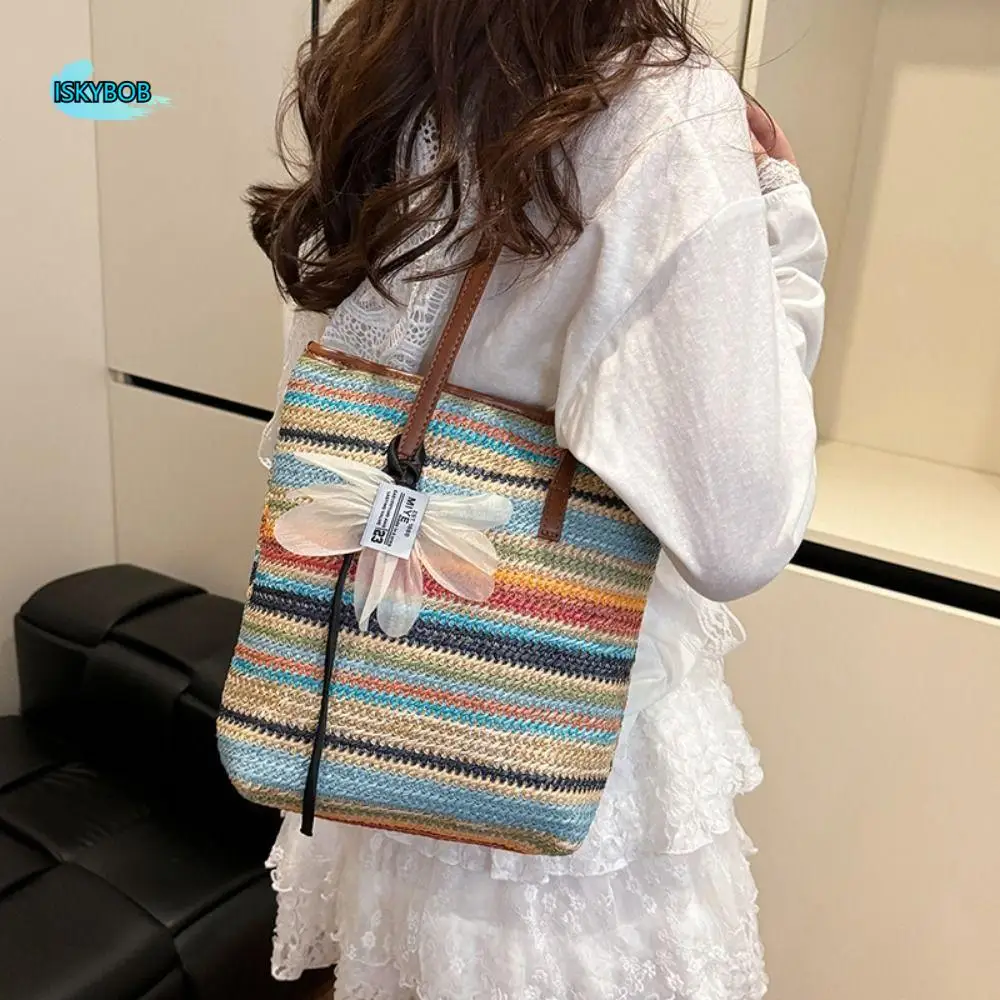 

Casual Bohemian Style Rainbow Woven Handbag with Flower Pendant Beach Crochet Underarm Bag Elegant Sweet Summer Bucket Bag Girls
