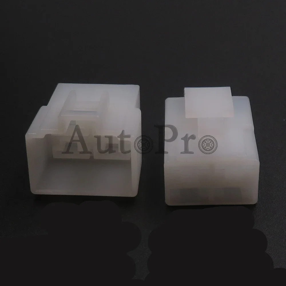 

1 комплект, 4-луночный блок переменного тока в сборе, автоматический большой ток, незапечатанные проволочные розетки, автомобильный мужской и женский док-коннектор 7122-2446