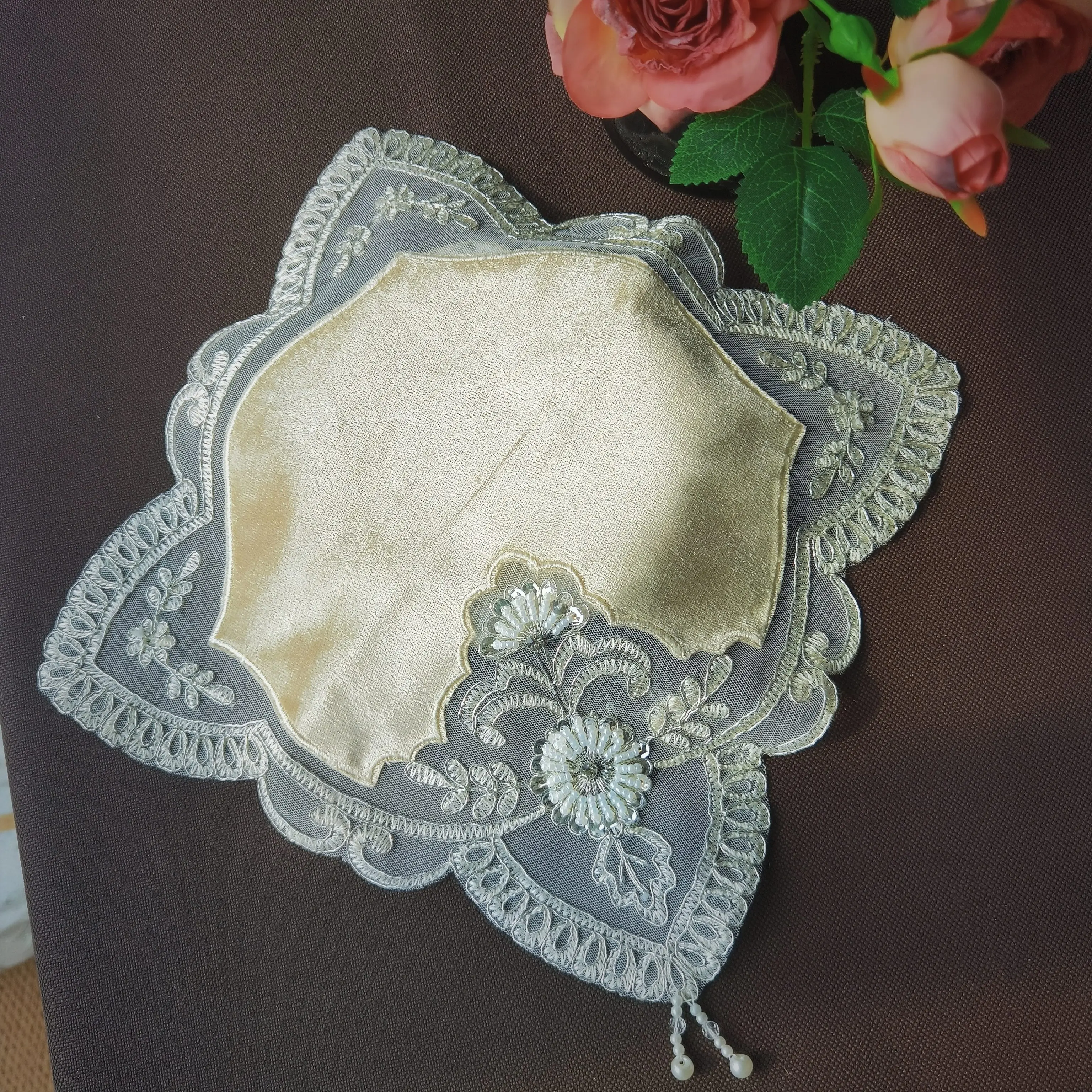 Individual Placemat Luxury Golden Dining Table Mat Coasters For Cups Vintage Beaded Table Mat Dining Table Center Decor
