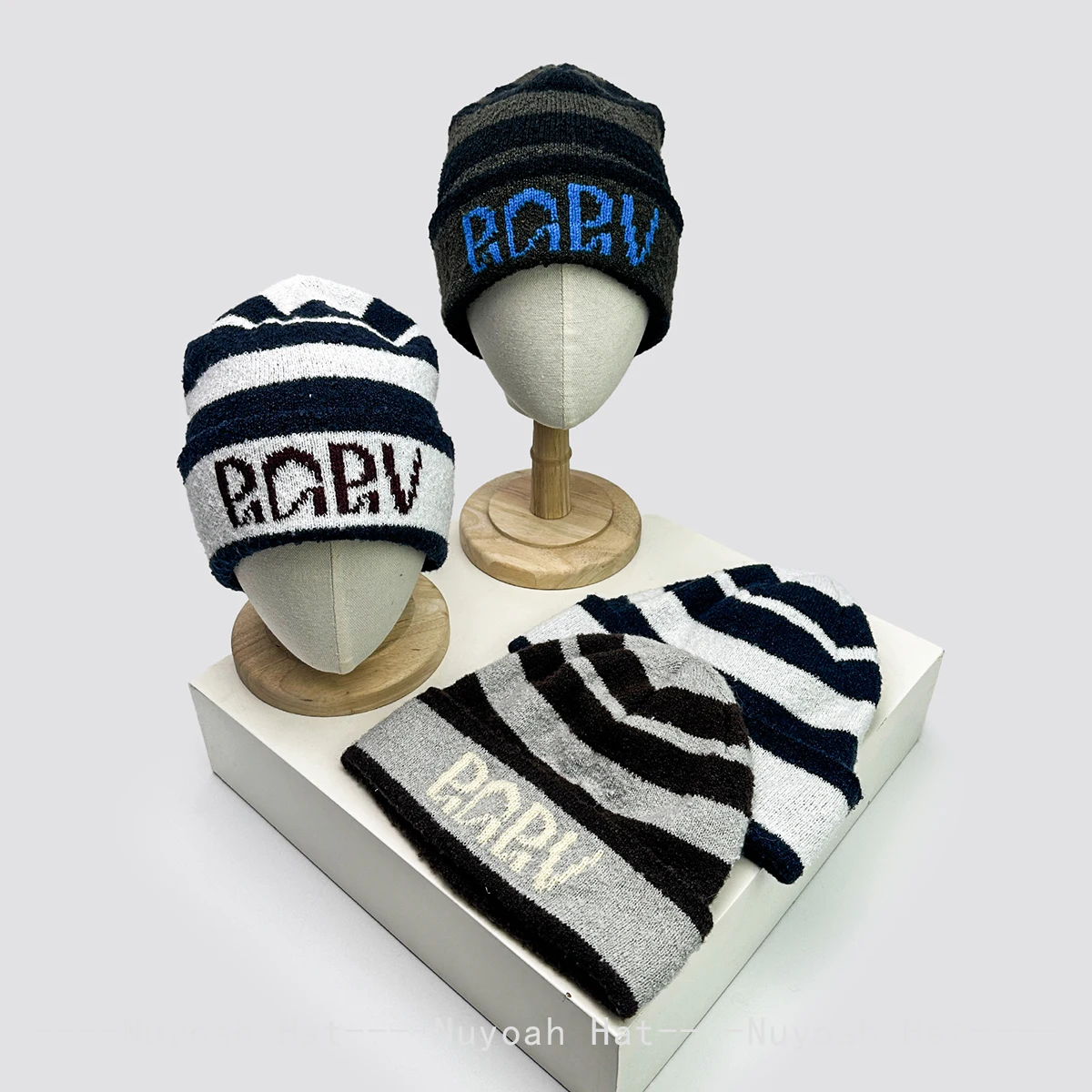 

New Women Men Korean Stripe Letters Color Block Knitted Hats Warm Fashion Niche Beanies Casual Versatile College Style Personal