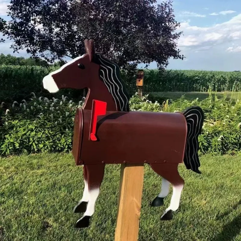 Horse Shaped Mailbox Modern and Simple Animal Shaped Metal and Iron Art